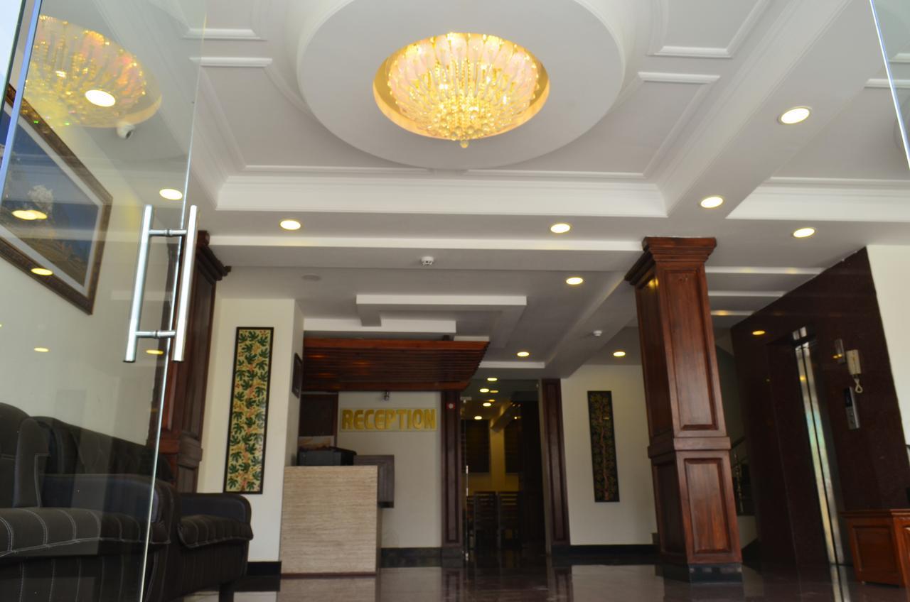 Hotel The Valley View Kashmir Srīnagar エクステリア 写真