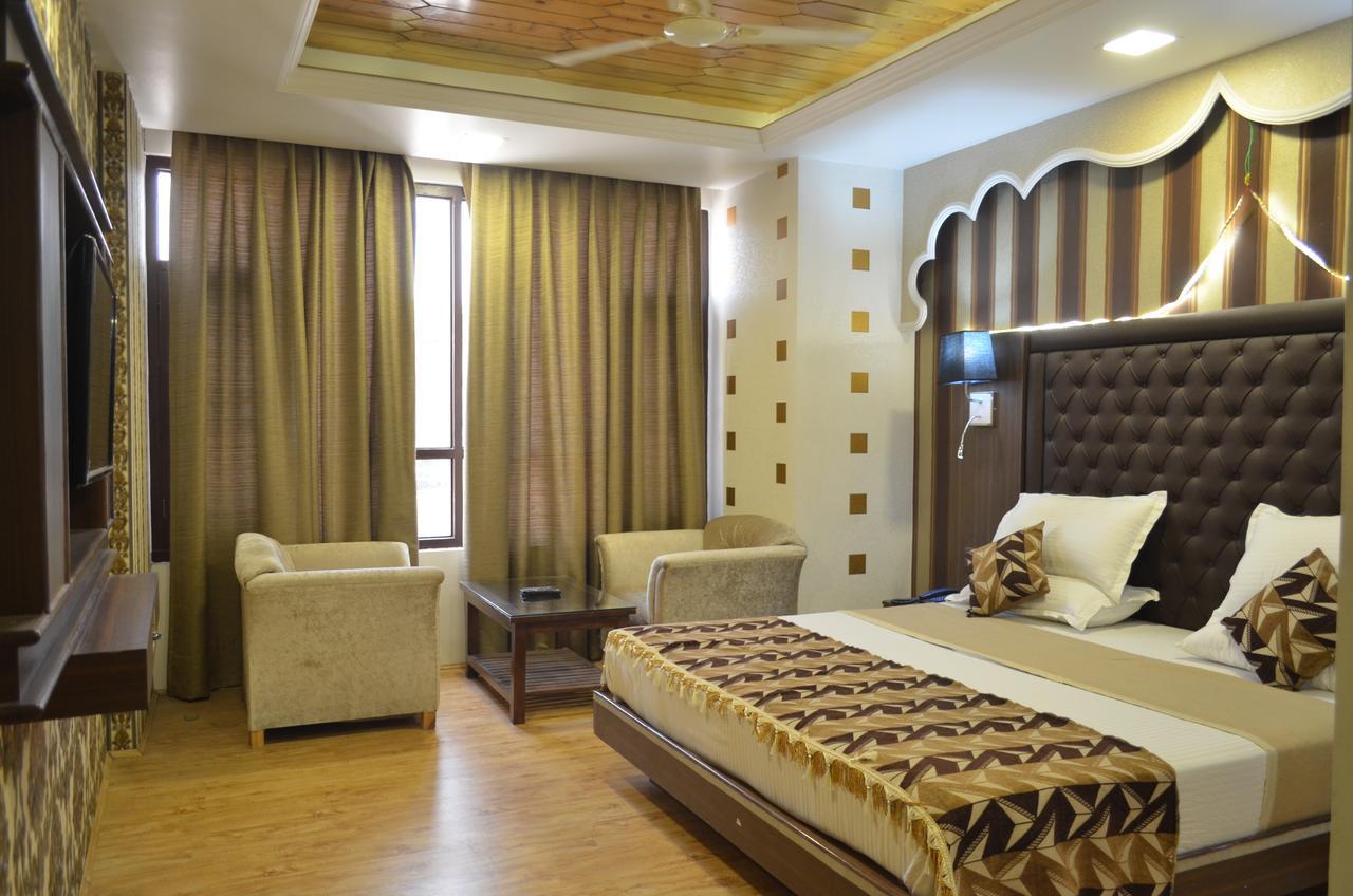 Hotel The Valley View Kashmir Srīnagar エクステリア 写真